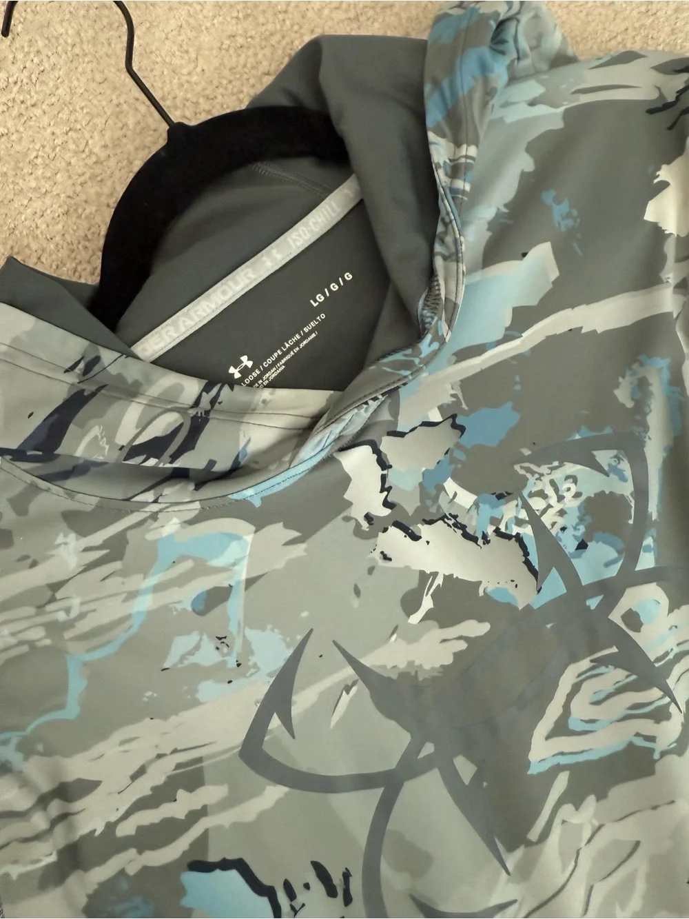 Under Armour Men's Iso-Chill Shorebreak Camo Hoodie- size L